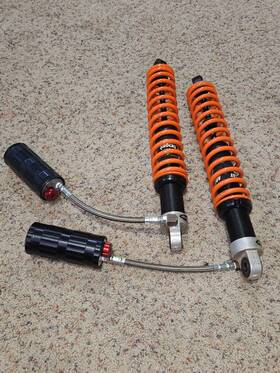 0703-800 Arctic Cat 0703-798/0703-800 Shock 18 Inch Fresh Red Clickers Ski Shocks 2000-06 Zr Zrt Thundercat