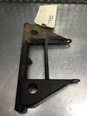 1541564-067 Polaris 1541103-067 Snowmobile Rear Pivot Arm T335