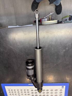 7045864 Polaris Rear Fox Piggyback Shock Indy Xc Adventure 850 650 137 X2 129