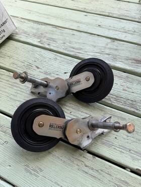 B-2008 Rollerski All-wheel Convenience For Skidoo With X Skis