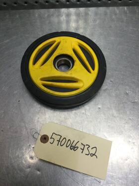 570066732 Ski-doo 1999 Formula Z 583 Idler Wheel T182