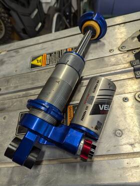 7045771 Walker Evans Polaris Velocity Front Track Shock Matryx 21-25 Xcr Vr1