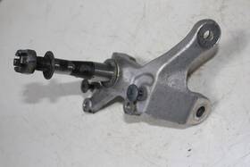 1s3-23502-01-00 Yamaha 2005 Yfz450 Front Right Spindle Hub Mount Oem