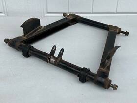 83m-47731-00 Yamaha 86 87 88 89 90 Inviter Cf300 Rear Suspension Pivot Swing Front 83m4733100