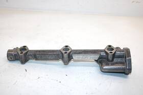 8df-1240l-01-00 Yamaha 00 Srx 700 Oem Joint Assy 1 Sys
