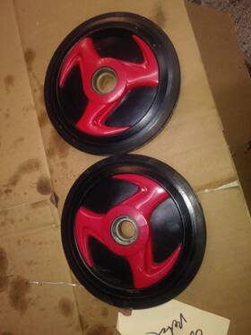 8ek-47550-20-00 Yamaha 2x Rear Axle Idler Wheels