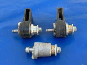 8es-47419-10-00 Yamaha 3 2005-2021 Apex Nytro Phazer Vector Viper Idler Wheel Mount Brackets