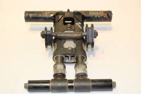 8et-47332-01-00 Yamaha Rear Back Suspension Pivot Arm Venture Mtx 1000
