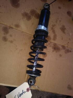 8fk-47481-00-00 Yamaha Center Front Skid Shock Vector