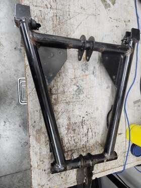 8jp-g7331-20-00 Yamaha Arm Pivot 1