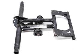 8jp-g7332-00-00 Yamaha 15 Sr Viper Ltx Se Torque Arm Rear Suspension 137 Inch