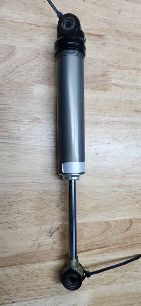 8jp-g7480-10-00 Yamaha Sr Viper Rear Suspension Shock Rebuilt -