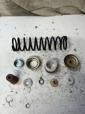 90501-753j5-00 Yamaha 94 Vmax 500 Front Coil Spring
