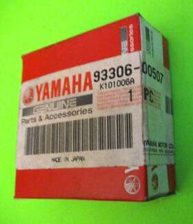 93306-00507 Yamaha Nos Vintage Snowmobile Idler Wheel Bearing Part #