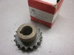 Nos Massey Ferguson Ski-whiz 519316M1 Top Chaincase Sprocket 17 Tooth Double Row. Fixed Price $16.50.